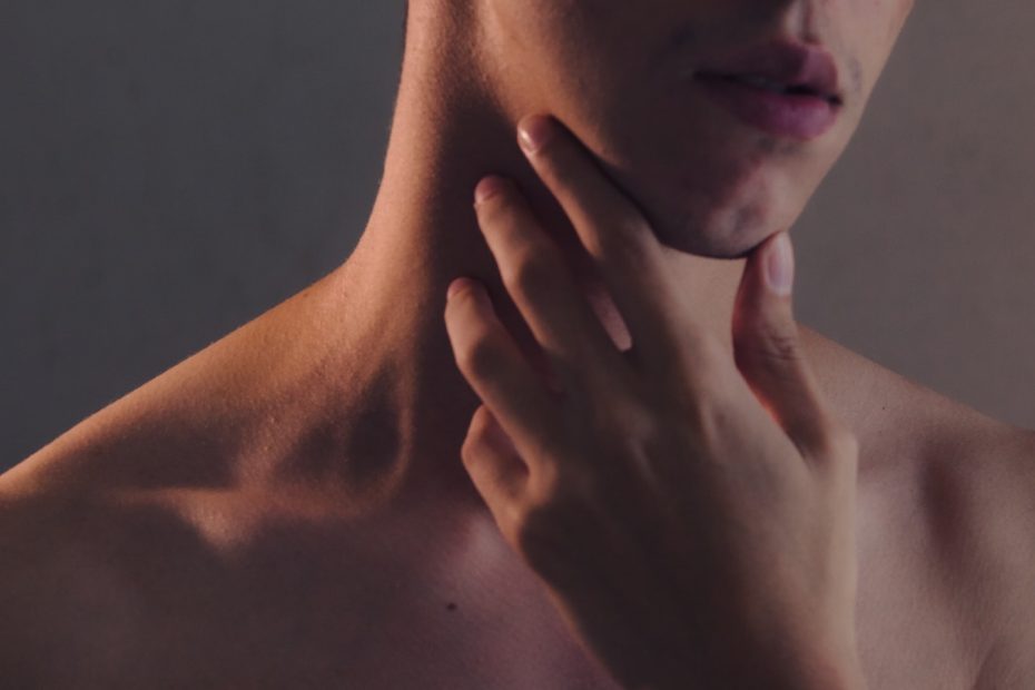 Cancer du Pharynx et de l’Œsophage : Les Symptômes Qui Doivent Vous Alerter Dès Maintenant